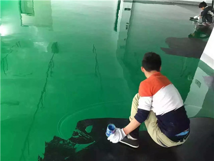 开平下面给你一份环氧地坪漆施工的完整流程